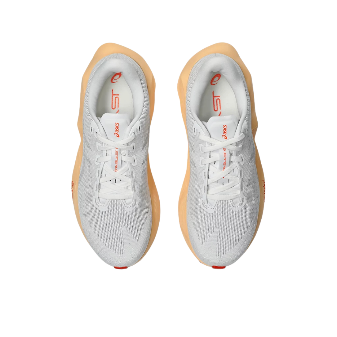 Novablast 6 Women Running White 1012C008-102