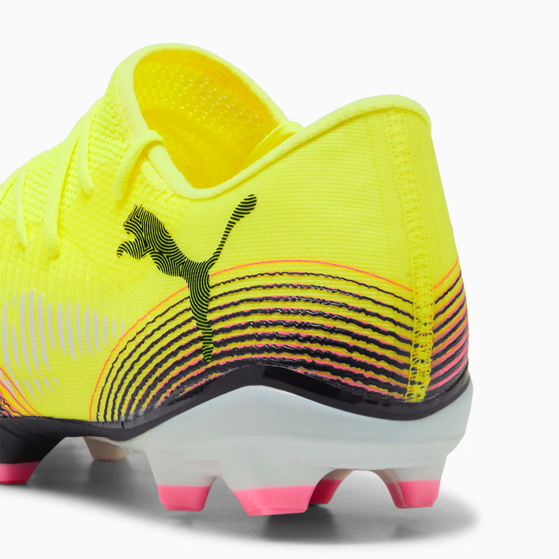 Future 8 Match Low FG/AG Men's Yellow 108372 03