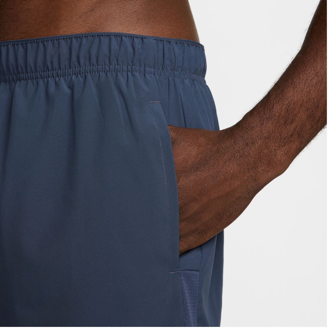 Challenger Men's Short Navy DV9358-437