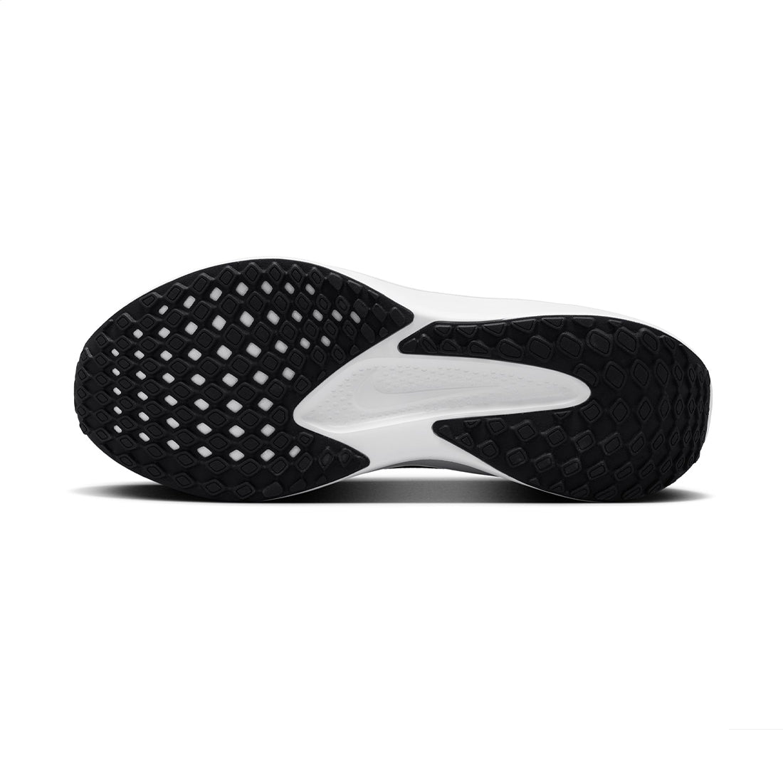 Nike Quest 6 Men's Road Running Shoes.