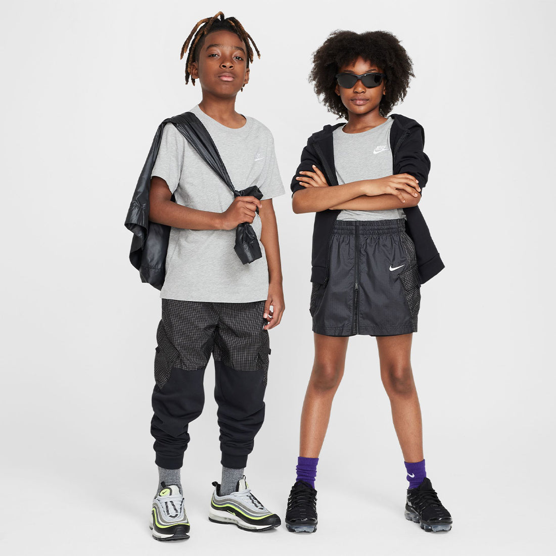 Nike Sportswear Junior T-Shirt Grey