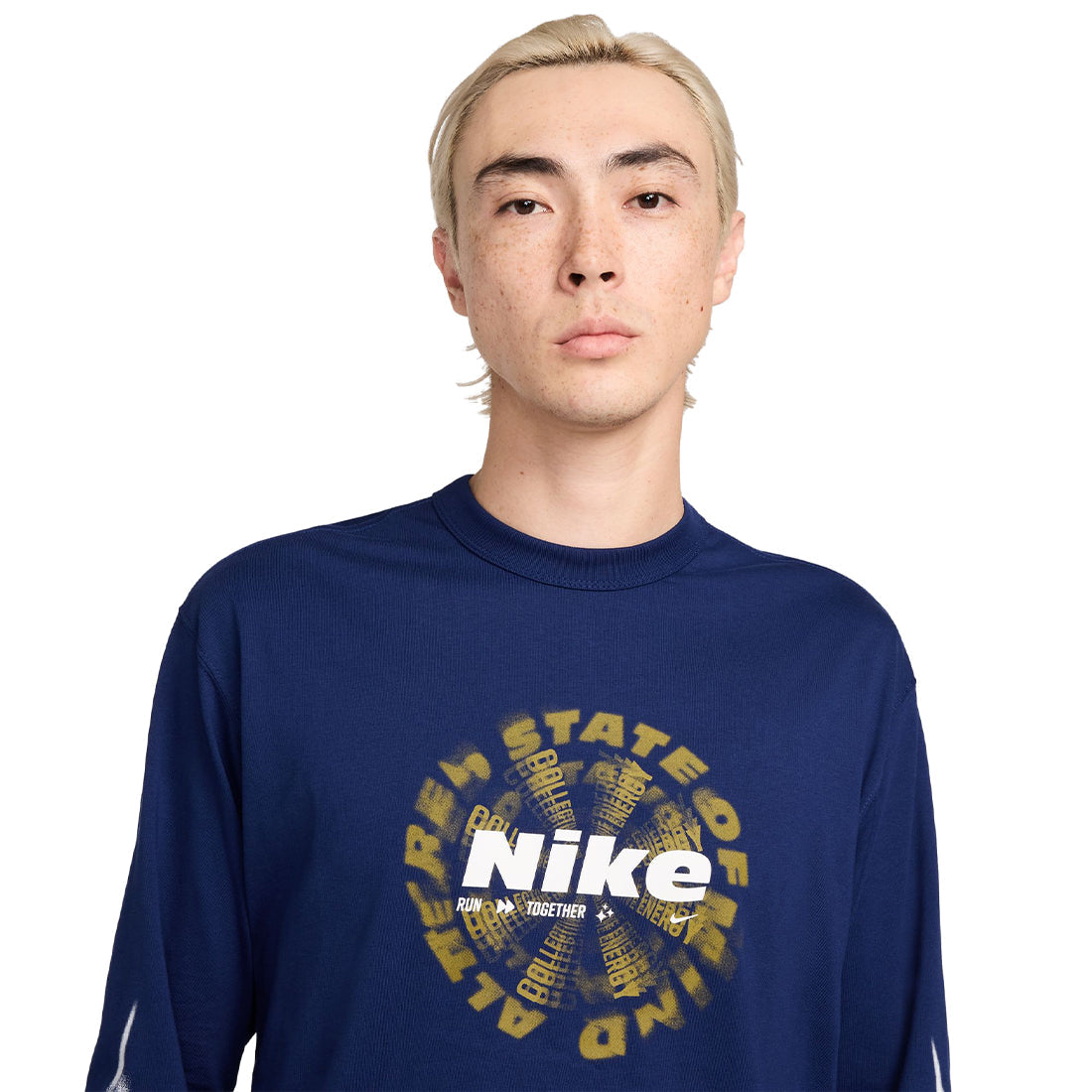 Nike Sportswear Men's Long-Sleeve Tee HV4908-492