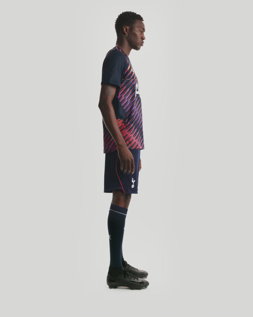 Model wearing Jersey